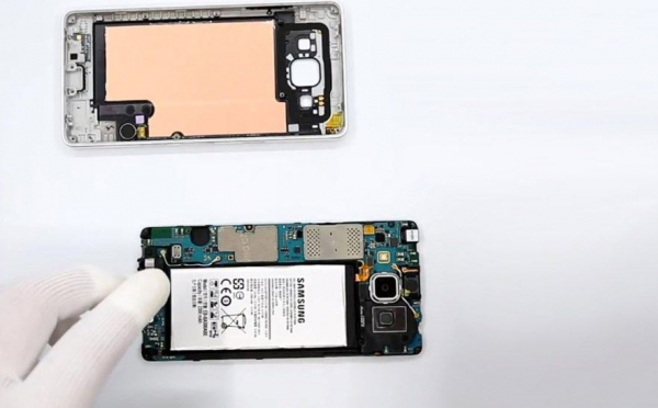 Как разобрать Samsung A5: вскрытие смартфона в домашних условиях