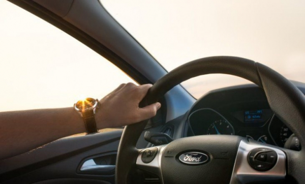 Смартфон учит безопасному вождению: новый проект Ford